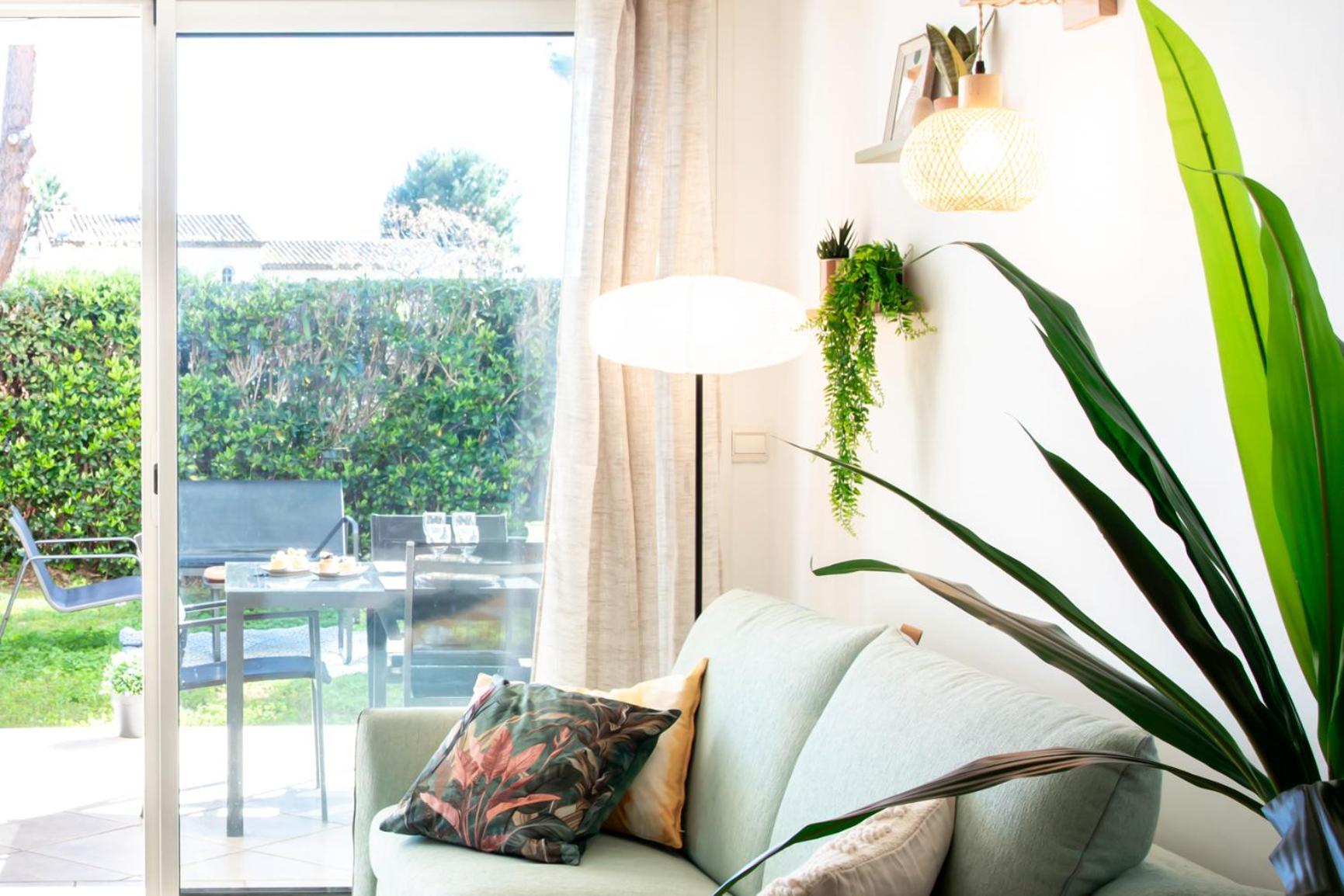 A13 - 1 Bdr Garden Floor Fontonne - Ac, Pool & Parking Appartamento Antibes