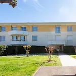A13 - 1 Bdr Garden Floor Fontonne - Ac, Pool & Parking