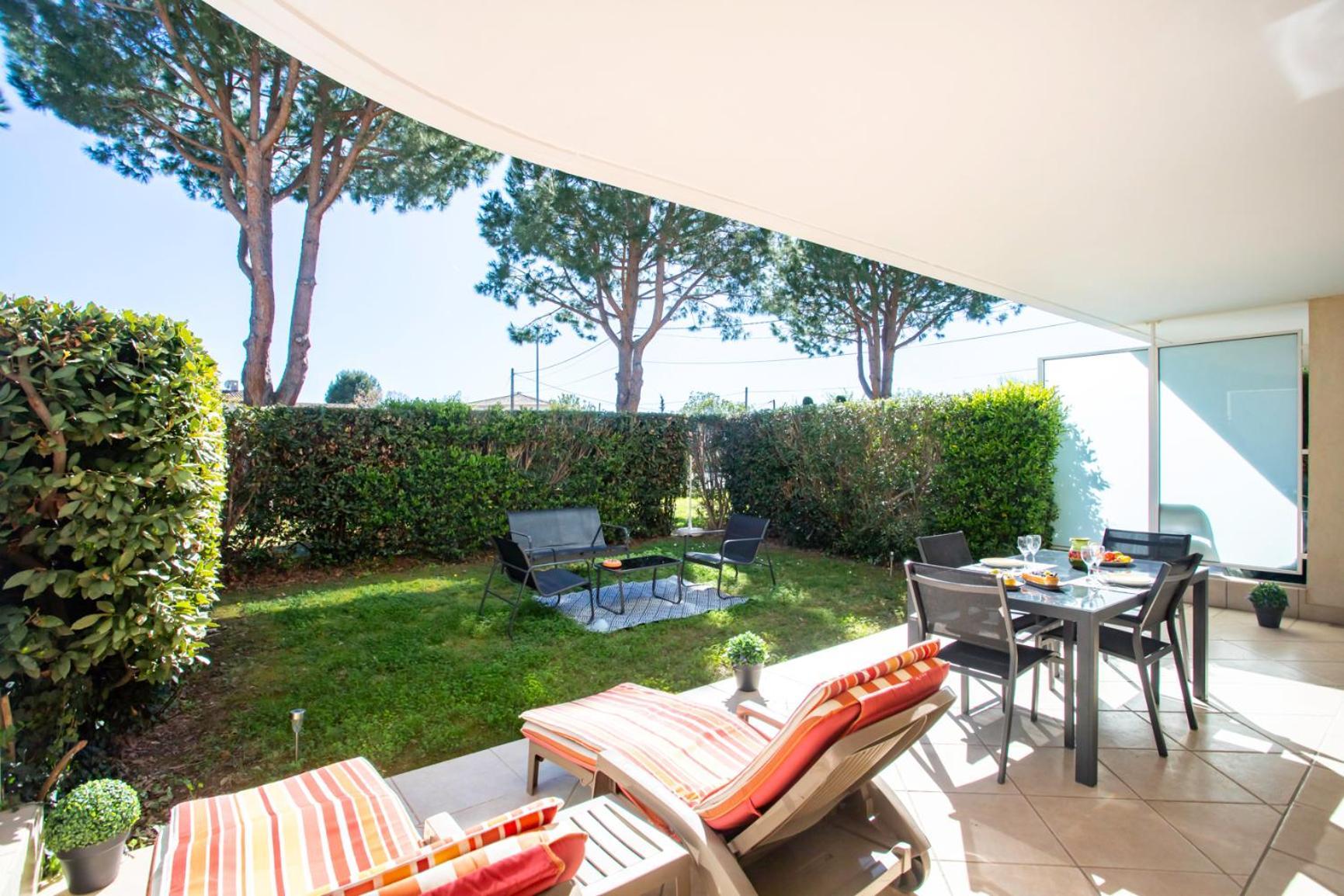 A13 - 1 Bdr Garden Floor Fontonne - Ac, Pool & Parking Antibes
